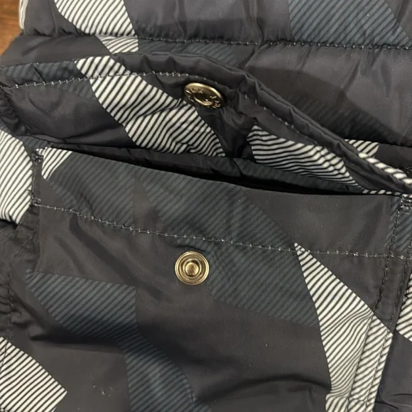 Puffer Coat with Hood - Picture 9 of 15